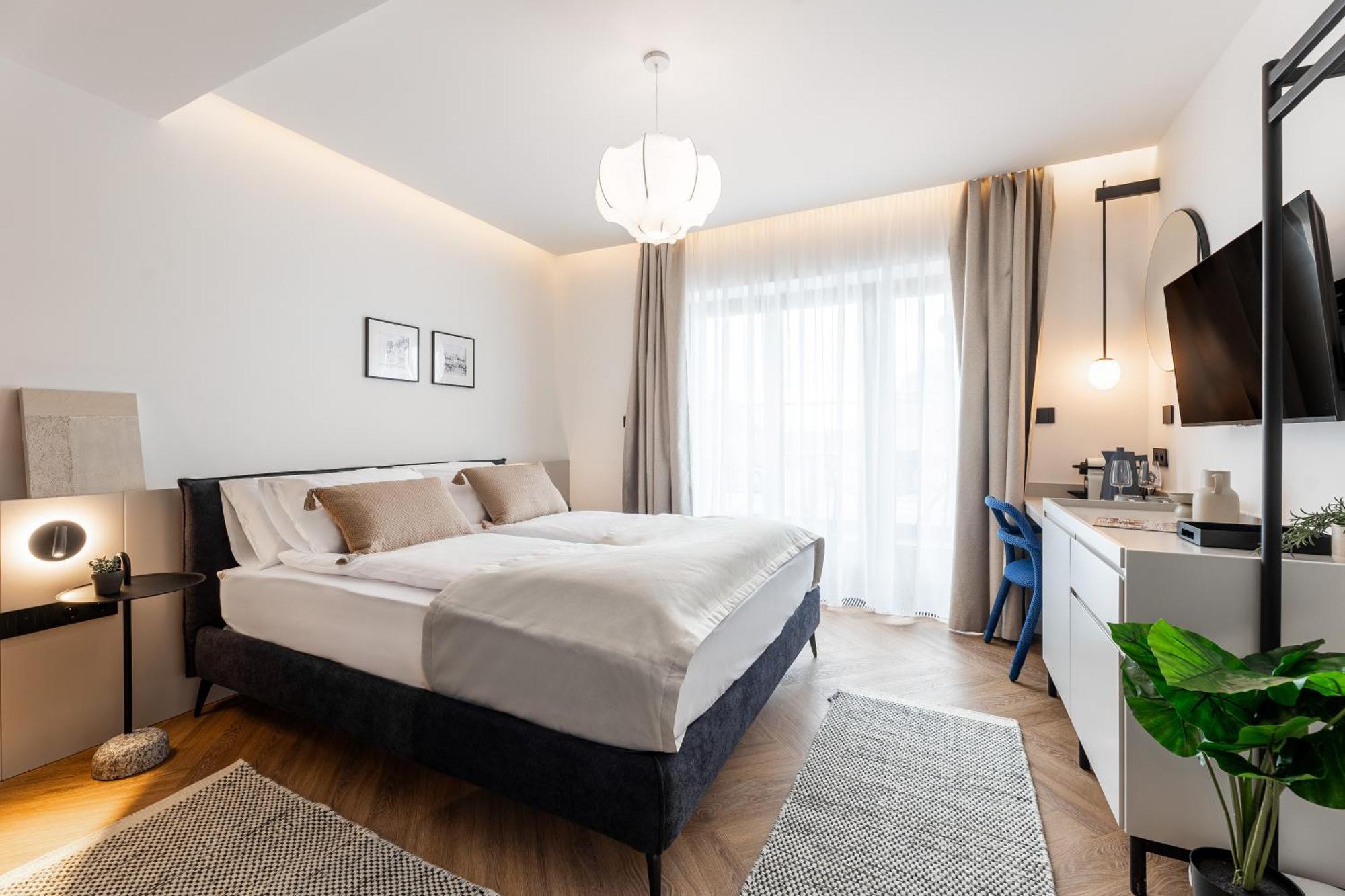 Catalog Boutique Rooms Bratislava Bagian luar foto