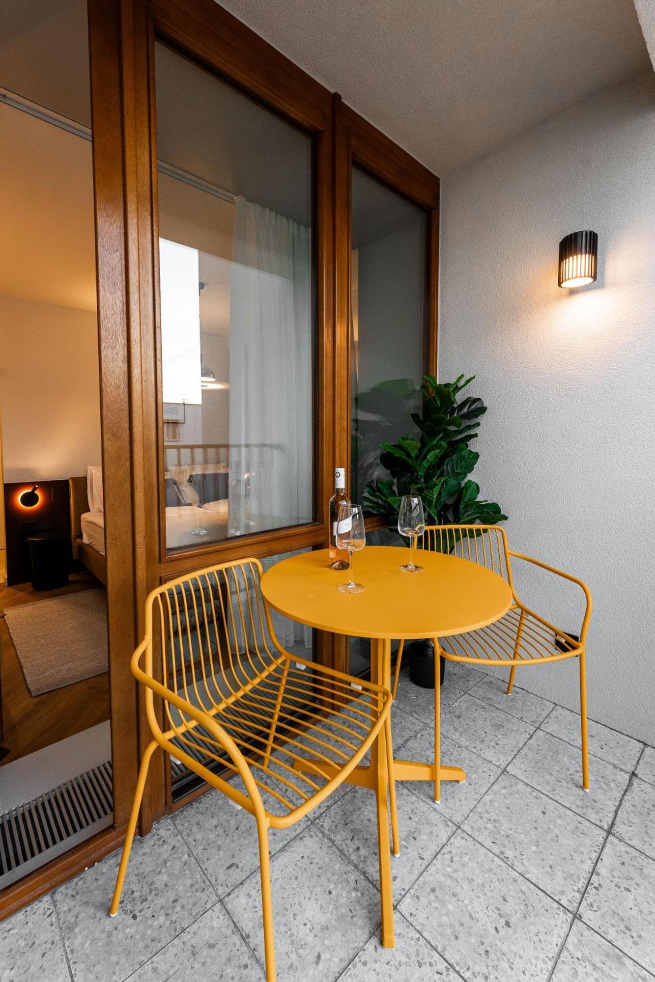 Catalog Boutique Rooms Bratislava Bagian luar foto