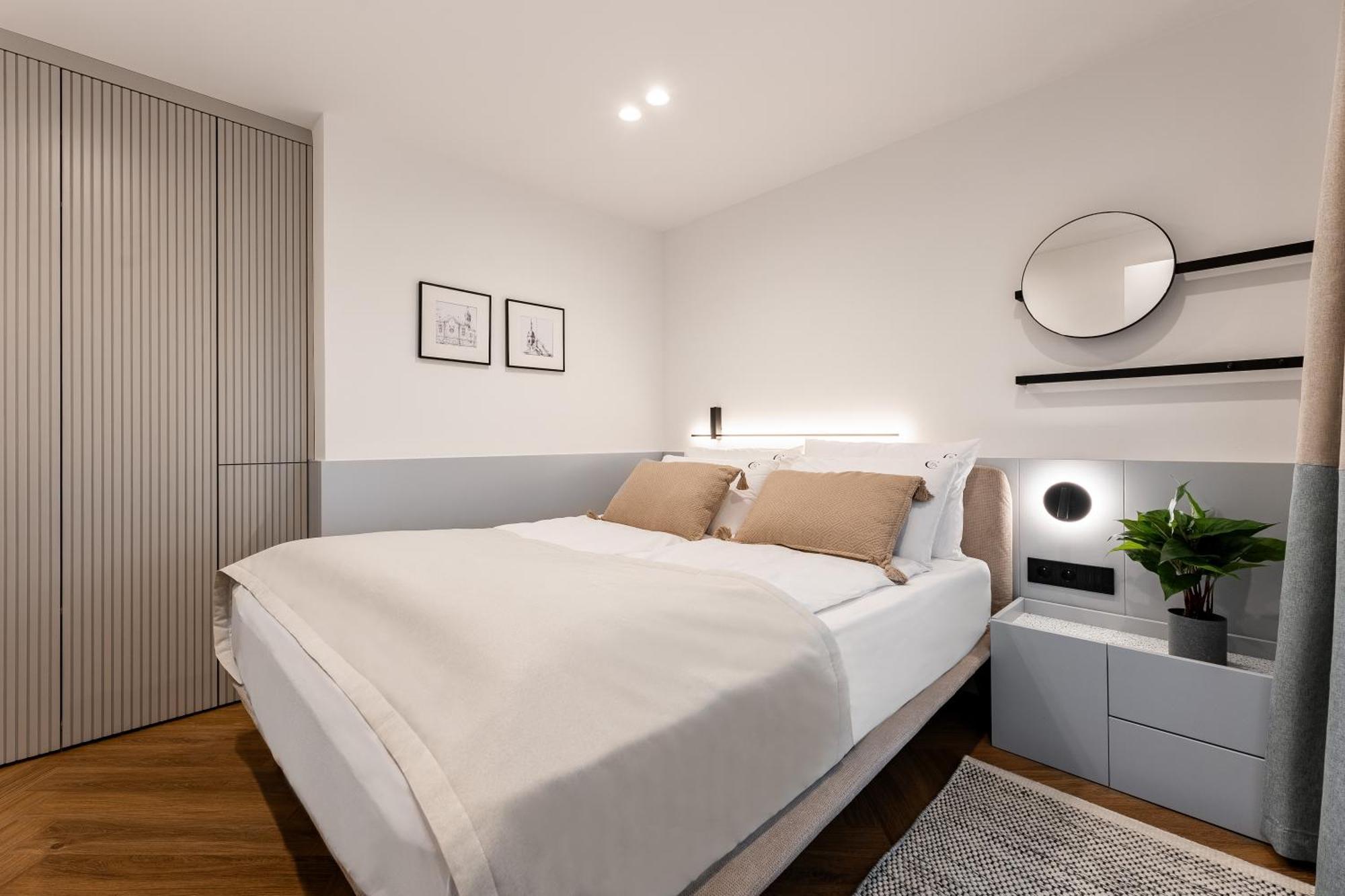 Catalog Boutique Rooms Bratislava Bagian luar foto